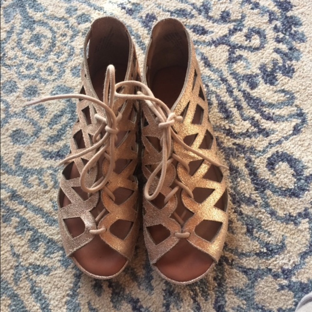Gentle Souls/ K Cole Brielle leather glad sandals